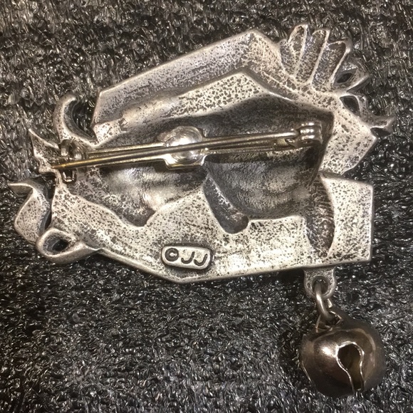 Vintage JJ Jonette Cat in Gift Box Playing with Bell Pewter Pin Brooch - Picture 9 of 12